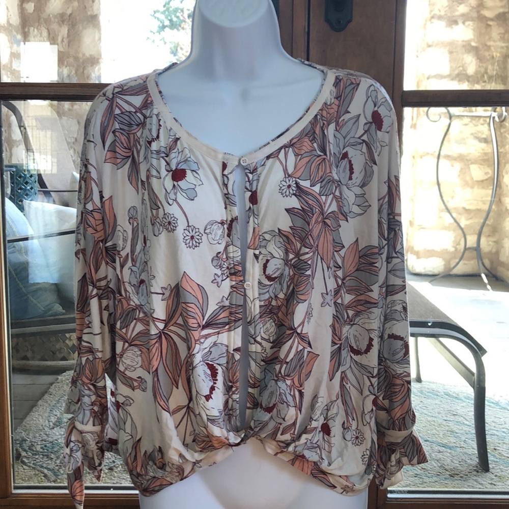 Women’s XS Free People Floral Blouse🌸🌟